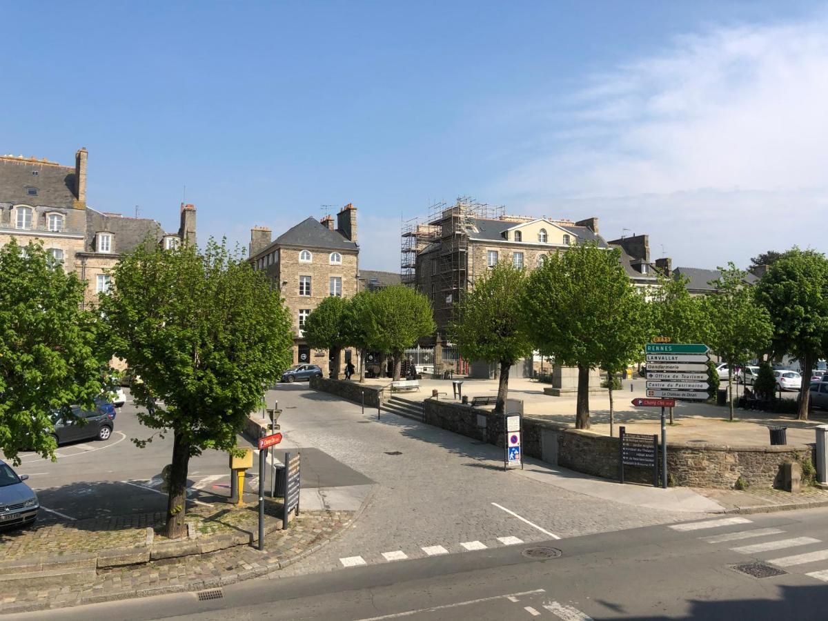 L'Aparthe Dinan - Vue Sur La Place Du Marche المظهر الخارجي الصورة